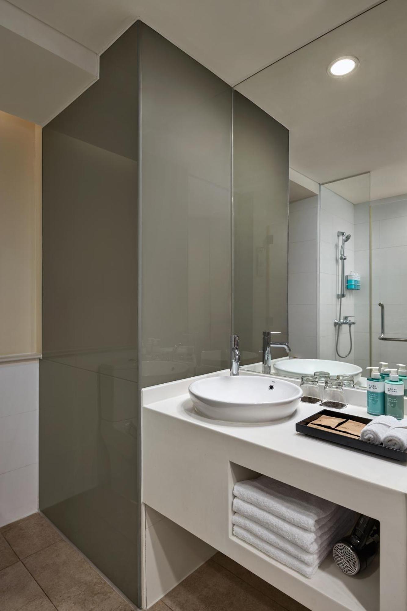 Novotel Living Saigon South Ciudad Ho Chi Minh  Exterior foto