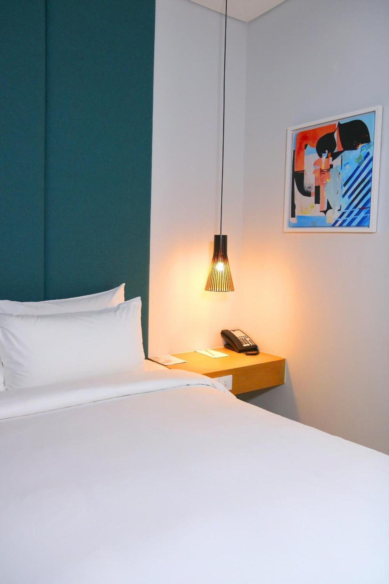 Novotel Living Saigon South Ciudad Ho Chi Minh  Exterior foto